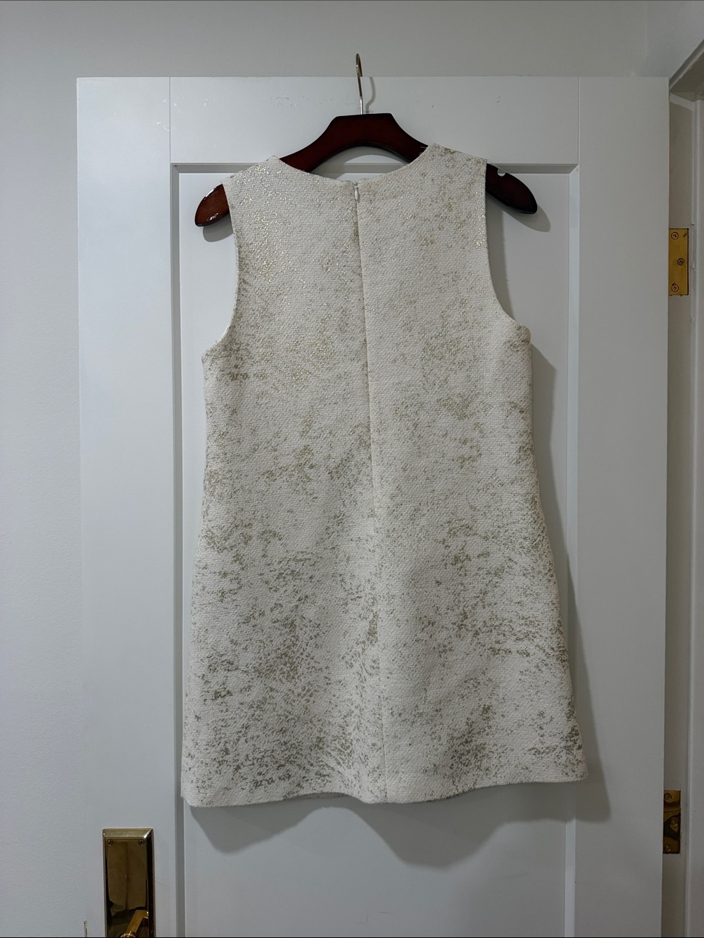 Zara Cream Textured Sleeveless Shift Dress - Picture 4 of 4